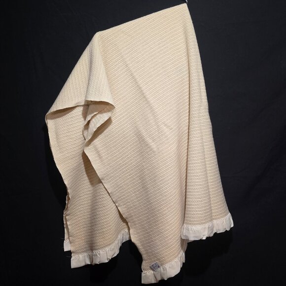 Faribault Woolen Mill Faribo USA Pure Wool Textured Blanket Satin 2 Ends 60x80 - Picture 1 of 3